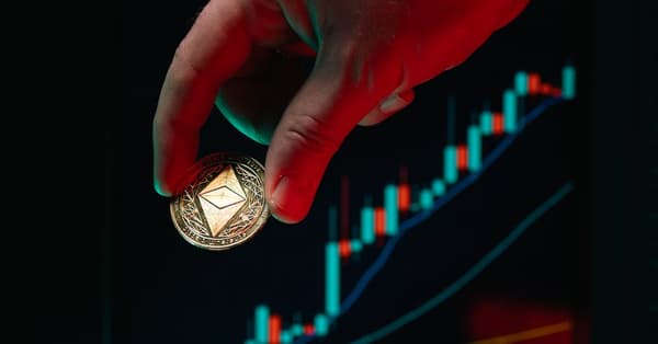 navigating bitcoins future insights digital transformation