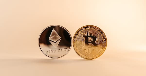 analyzing xrps surge trends concept
