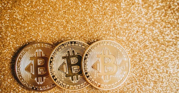 navigating altcoin surge partnerships trading platform
