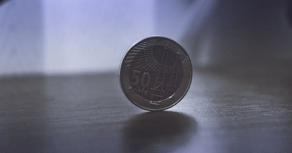 mastering altcoin risk strategies decentralized network