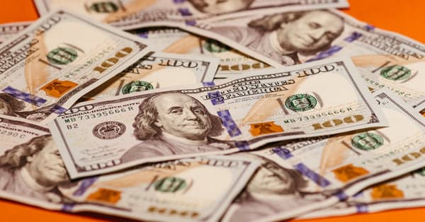 unlocking altcoin holder distribution investment strategy