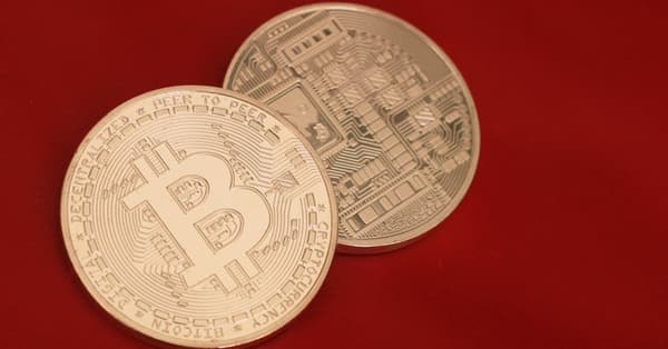altcoins dominating crypto scene investment strategy
