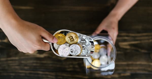 exploring altcoin boom trends blockchain infrastructure